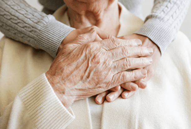 servicios de cuidado para adultos mayores